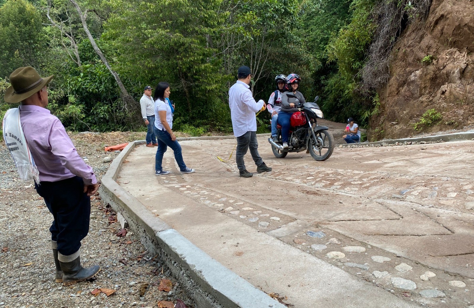 Vereda de Valle de San Juan beneficiada con obra de ‘Unidad para las Víctimas’