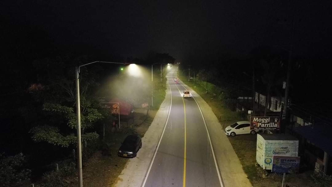 El Totumo estrena 1.5 kilómetros de alumbrado público LED