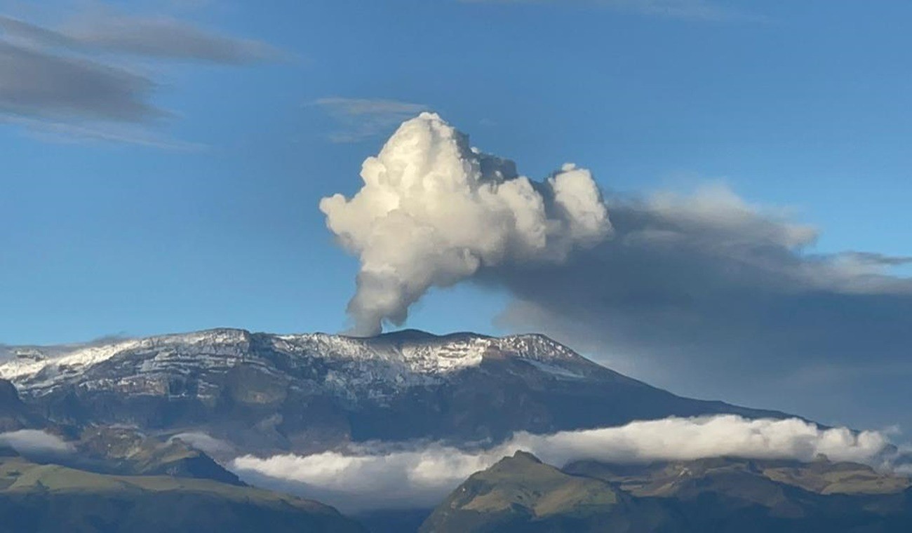 "Volcán Nevado del Ruiz sigue muy inestable": Servicio Geológico Colombiano