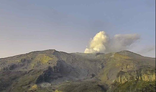 Nevado del Ruiz: disminuyeron los sismos, pero aumentó la expulsión de azufre
