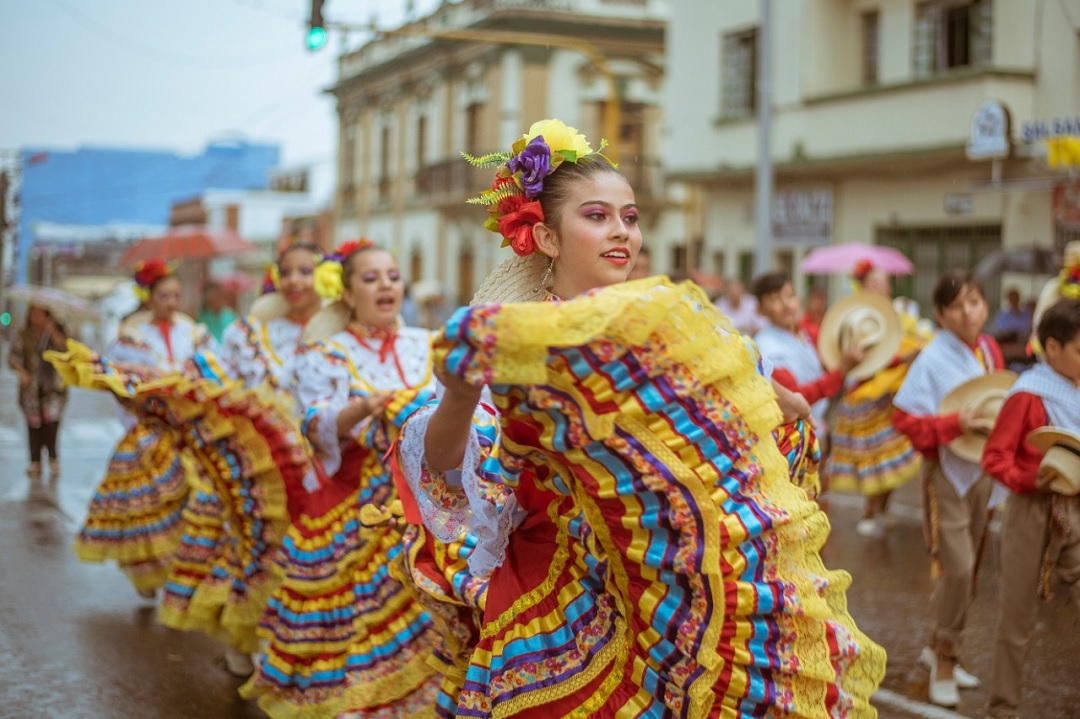 Con una comisión de ‘sabios’ en folclor, avanza organización del Festival Folclórico Colombiano