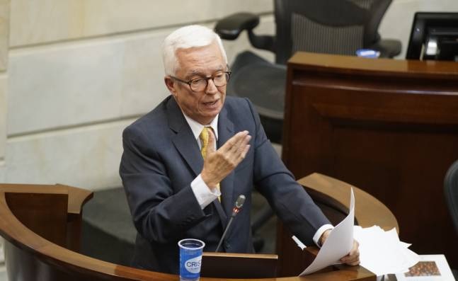 “Dignidad”, el nuevo partido político de Robledo