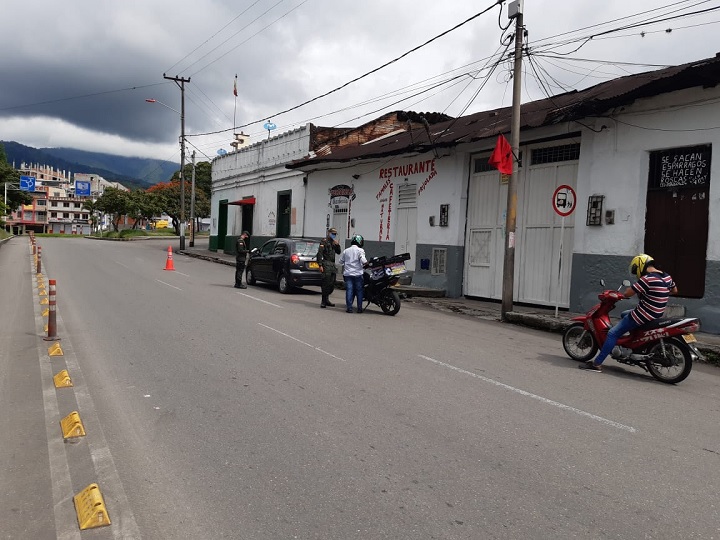 El toque de queda permanente en Ibagué se mantiene