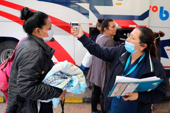 Entérese de los requisitos para viajar por carretera durante la cuarentena