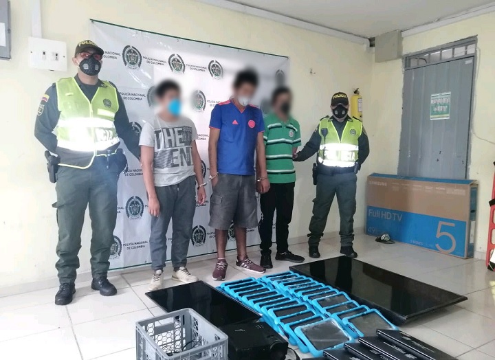 Capturados ladrones de colegio