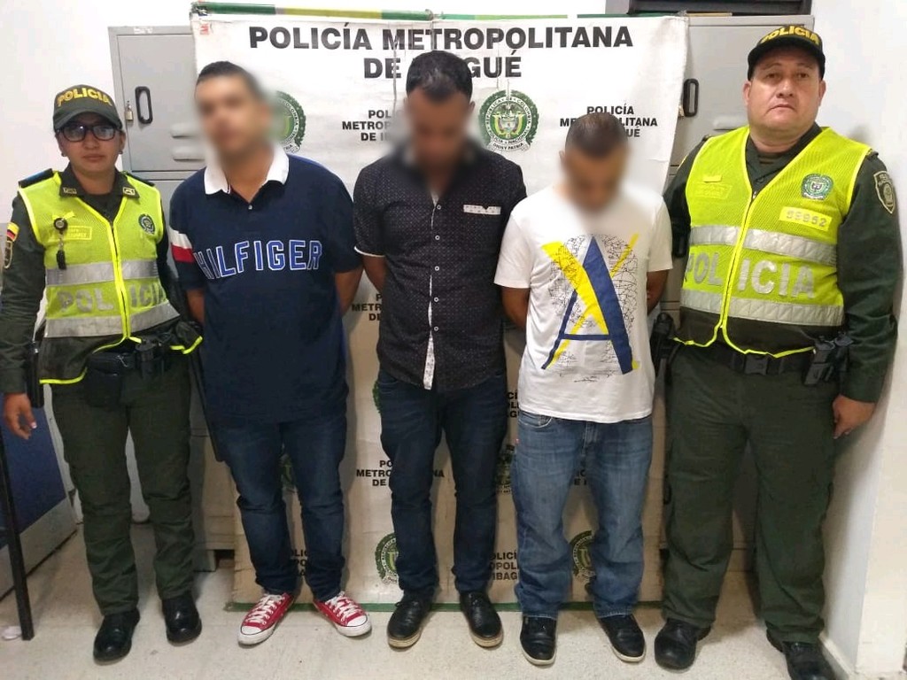 Capturados tres "rompevidrios" cuando hurtaron de un vehículo elementos de valor