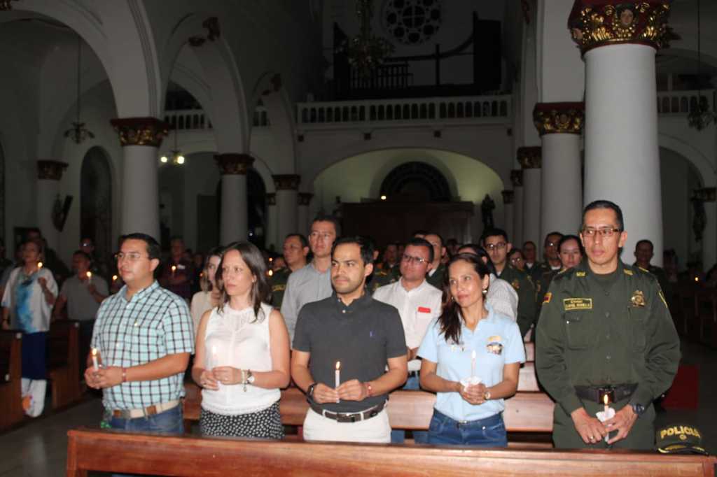 Policía realizó velatón en contra del homicidio