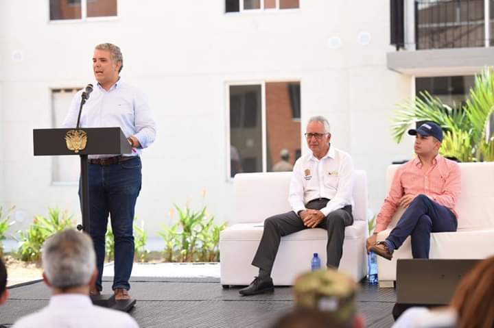 Presidente Duque se comprometió a aportar recursos para el SETP
