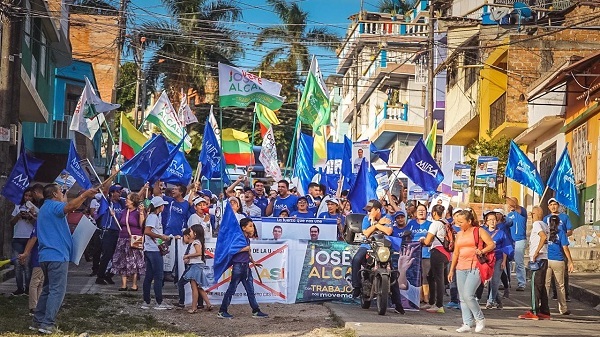 José Barreto, recibe apoyo en barrios de Ibagué