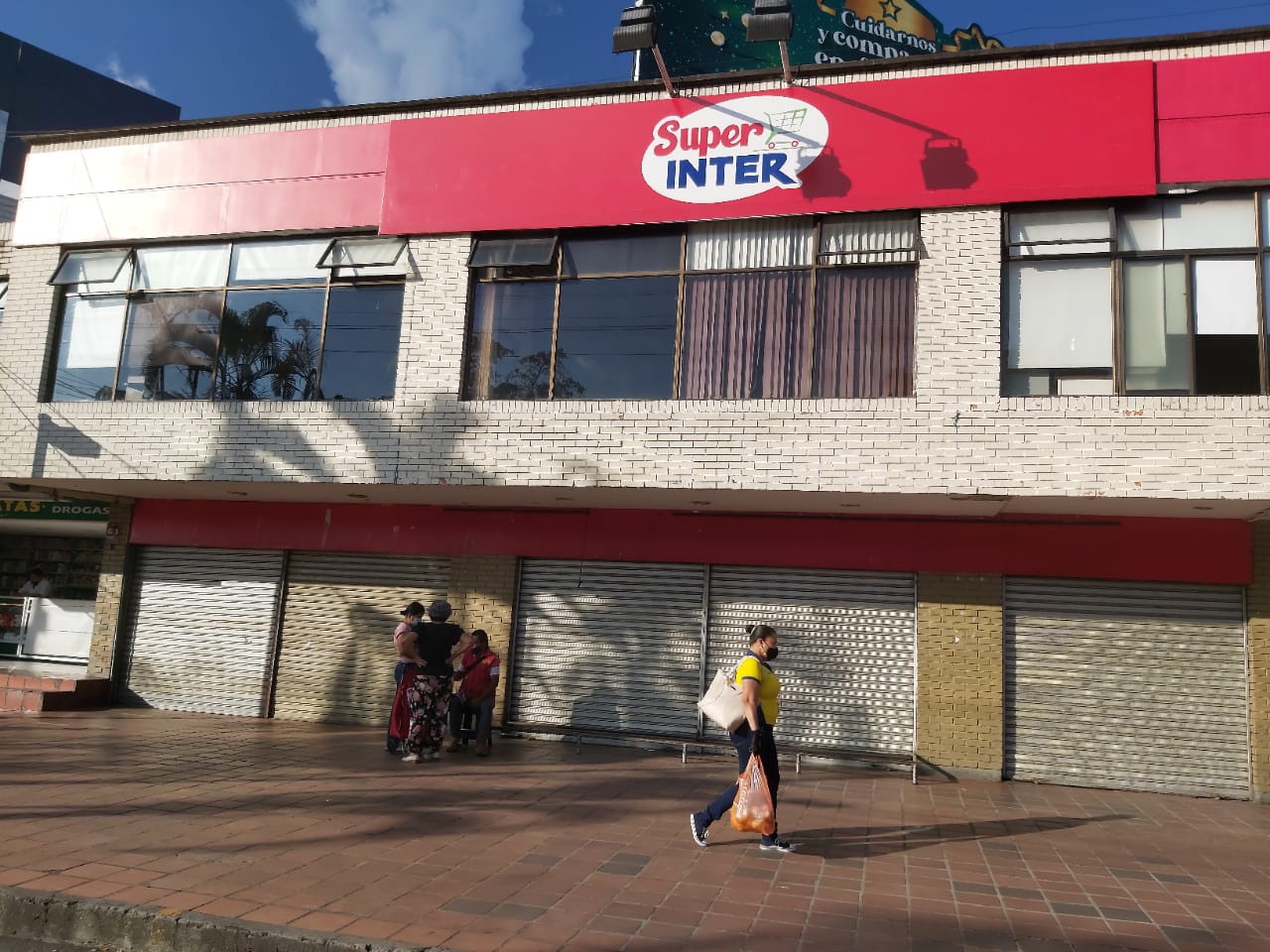 Las implicaciones del cierre de los Súper Inter en Ibagué