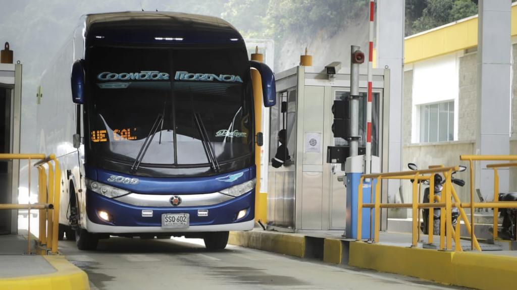 Nuevos horarios para el paso por el corredor Calarcá - Cajamarca: INVIAS