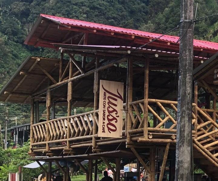 Jus’so, un café a tres bandas