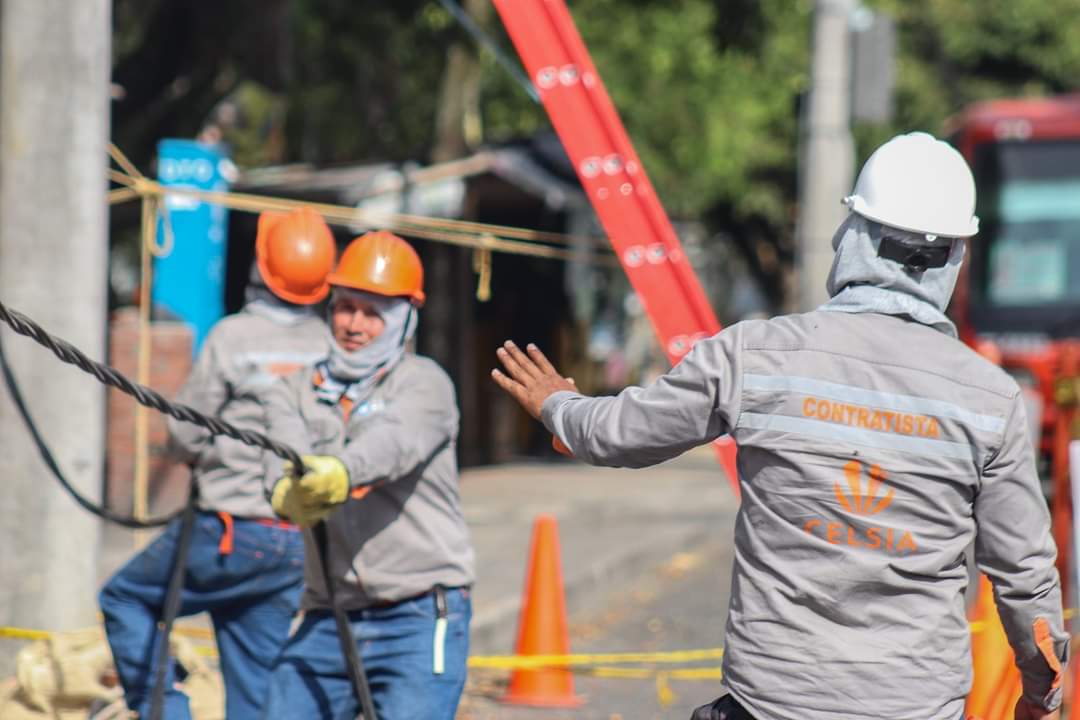 Celsia organiza el cableado que contamina a Ibagué