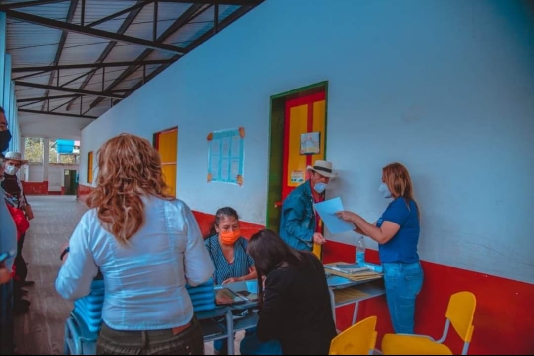 Apoyo a familias en pago de pensión de jardines y colegios