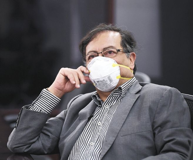 Gustavo Petro con Covid-19