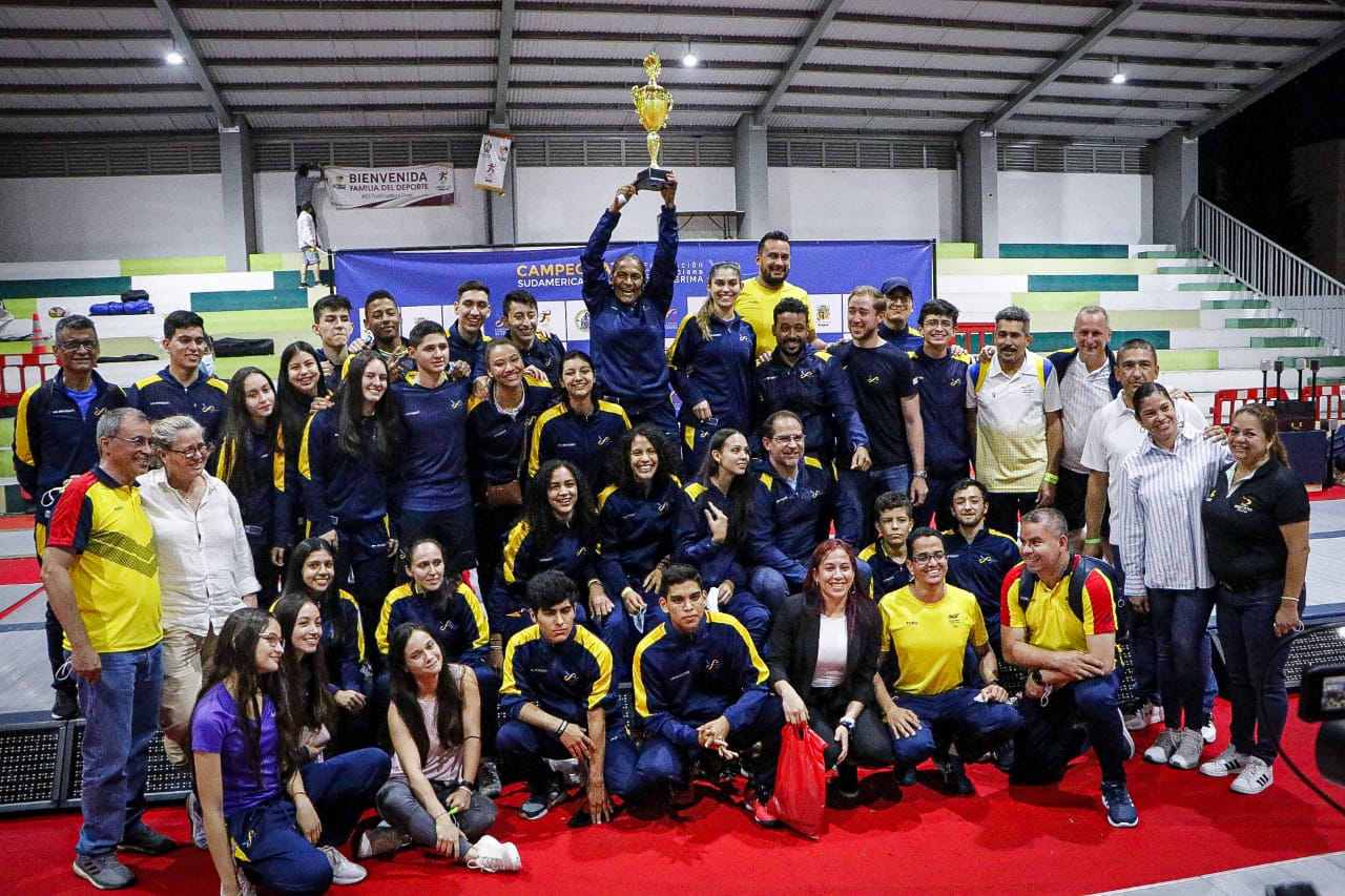 En Ibagué, Colombia se corona por primera vez campeón en un Sudamericano de Esgrima