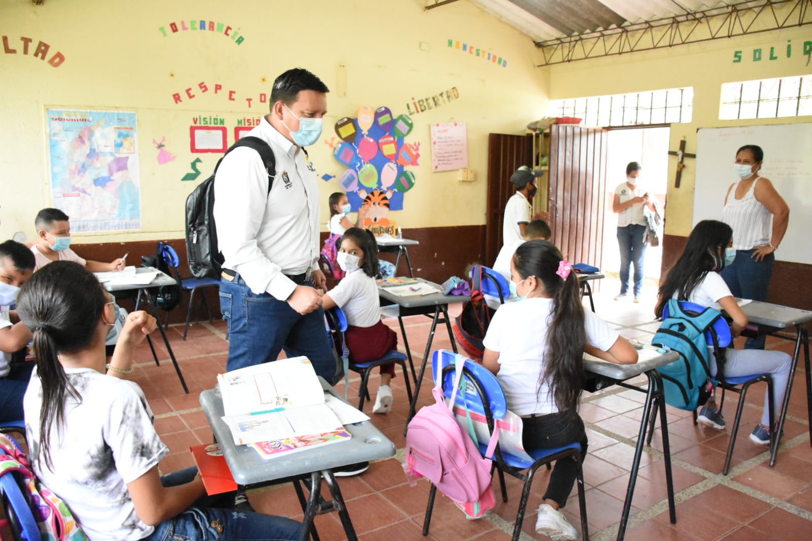 En el Tolima 100 mil estudiantes regresan a las aulas este 24 de enero