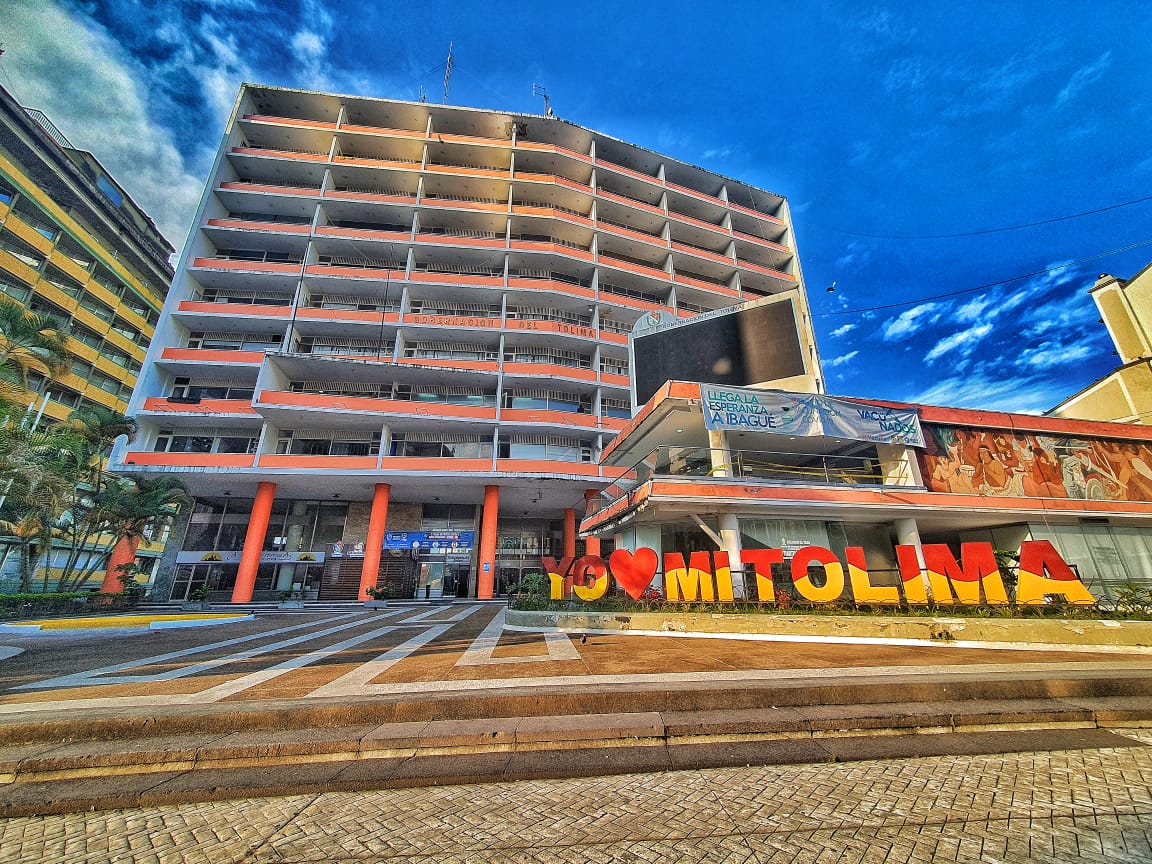 Esto son los puntos de vacunación en los bajos de la Gobernación del Tolima