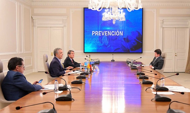 Compran cartera del sector salud