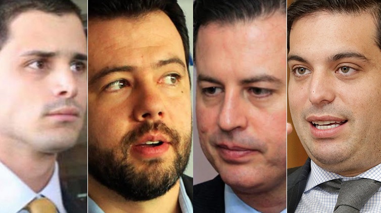 ¿Democracia o monarquía?